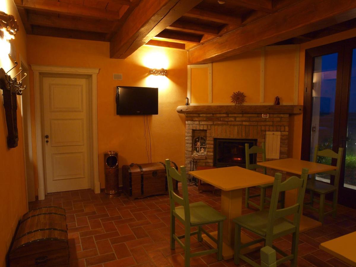 Agriturismo Al Navile Malalbergo Exterior photo