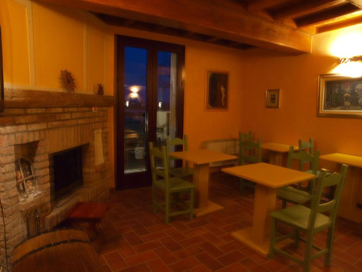 Agriturismo Al Navile Malalbergo Exterior photo